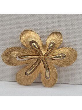 Vtg Signed Alan J Gold-Tone Textured Five-Petal Flower Brooch Pin Open Whimsical